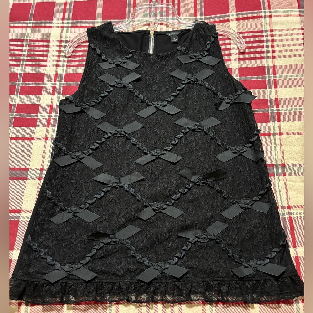 Ann Taylor Black Mini Bow Detailed Sleeveless Blouse Size M